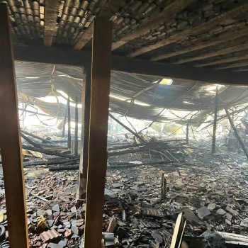 Defesa Civil interdita edificações em Mirante após incêndio.